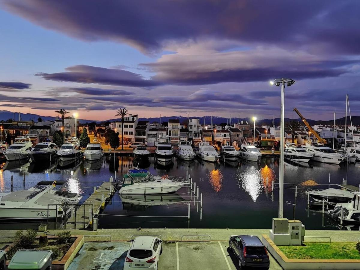 Apartamento Con Vistas Al Mar - Wifi - Aire Acondicionado Empuriabrava Kültér fotó